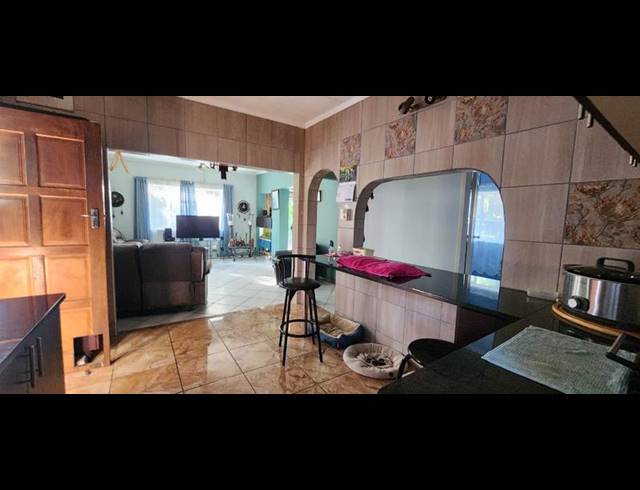 3 BEDROOM HOUSE FOR SALE IN SAICCOR